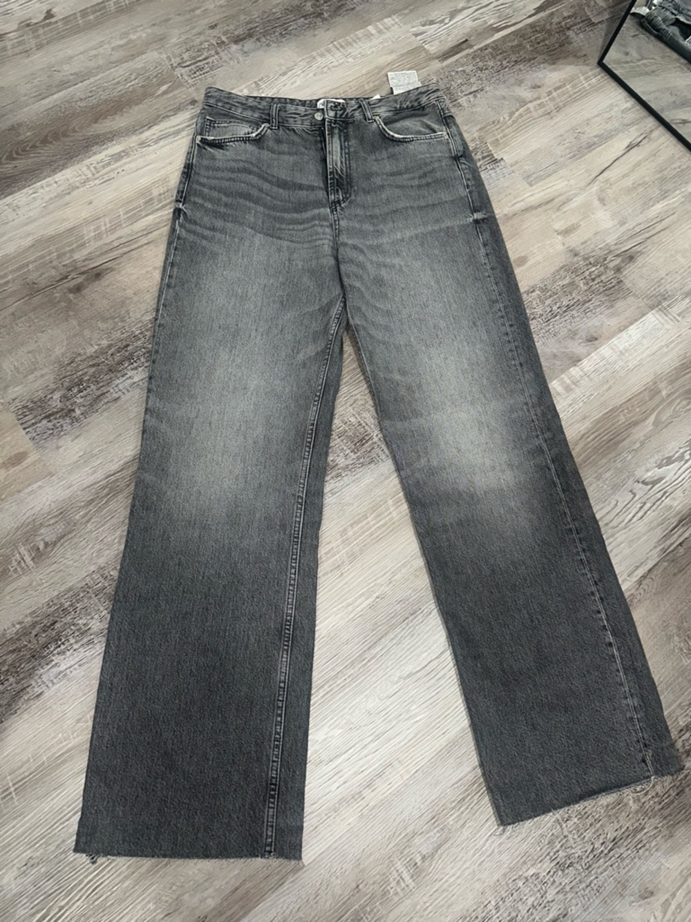 Zara Women’s High Rise Full Length Jeans (size 12)